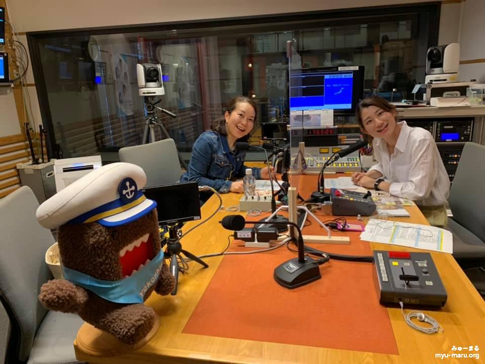 はま★キラ、キャスターの岡田美咲さんとみゅーまる代表岡本和子