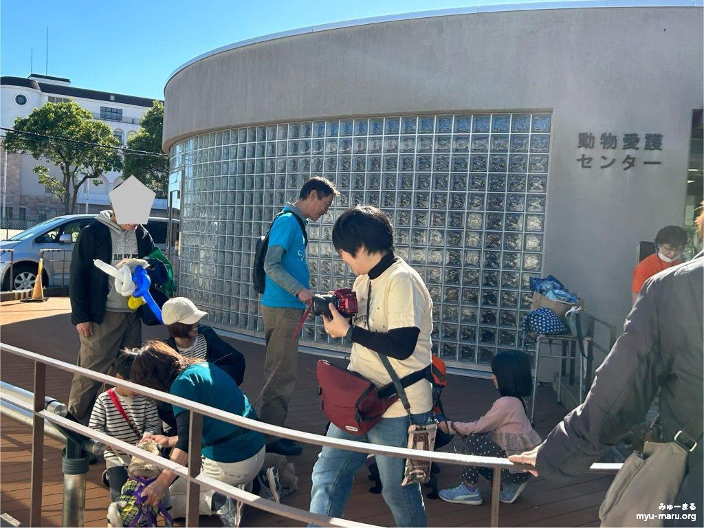 みゅーまるスタッフとセラピーアニマル